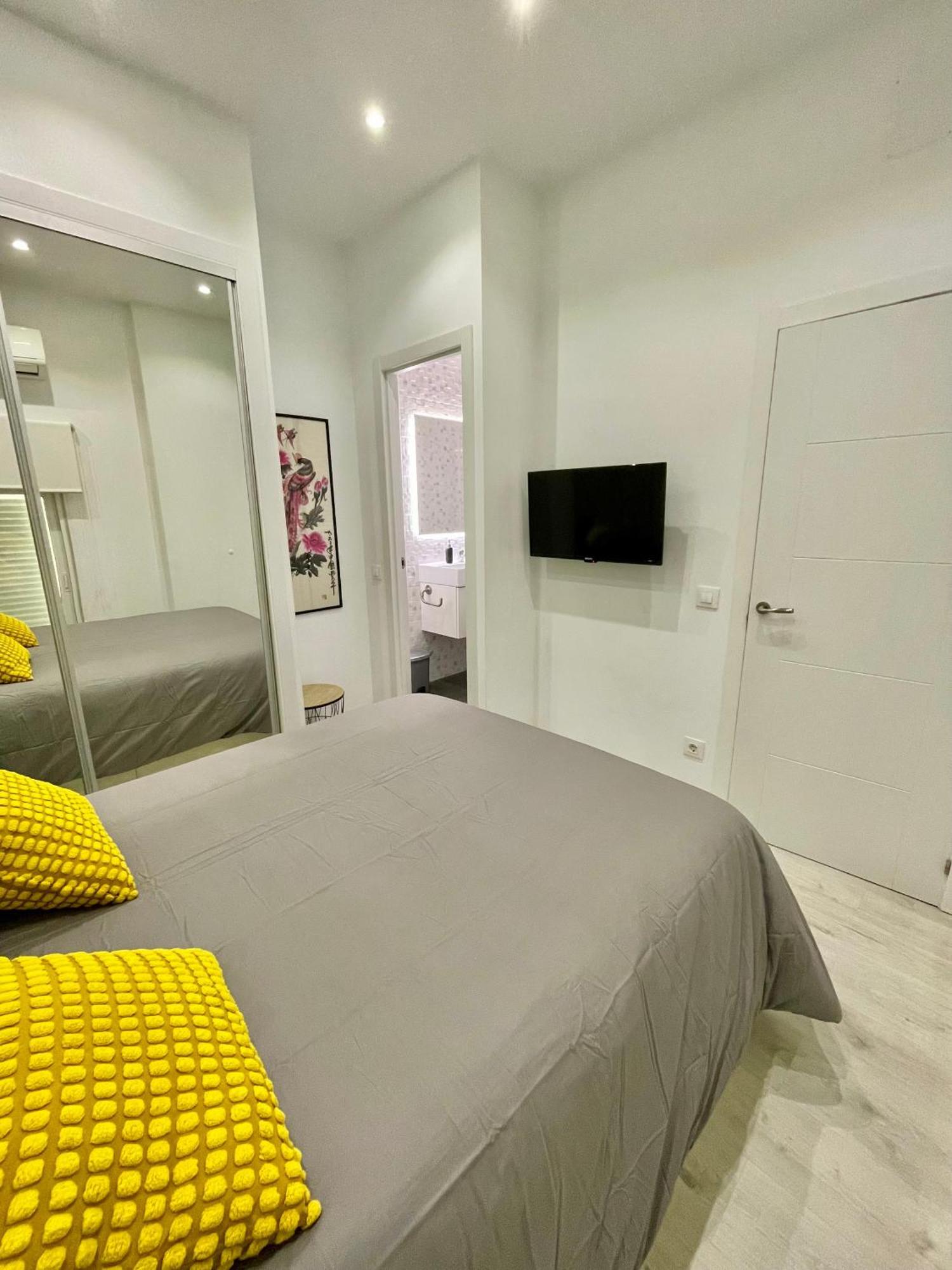 Apartmán Adorable Apartamento En Chamberi Madrid Exteriér fotografie