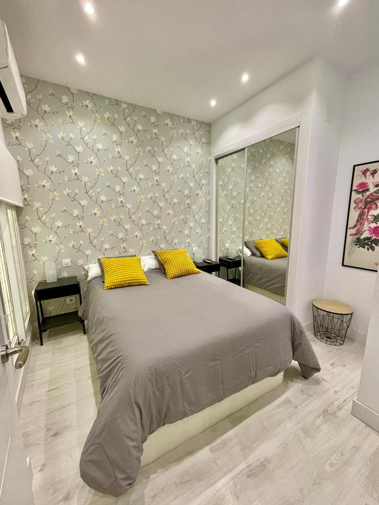 Apartmán Adorable Apartamento En Chamberi Madrid Exteriér fotografie