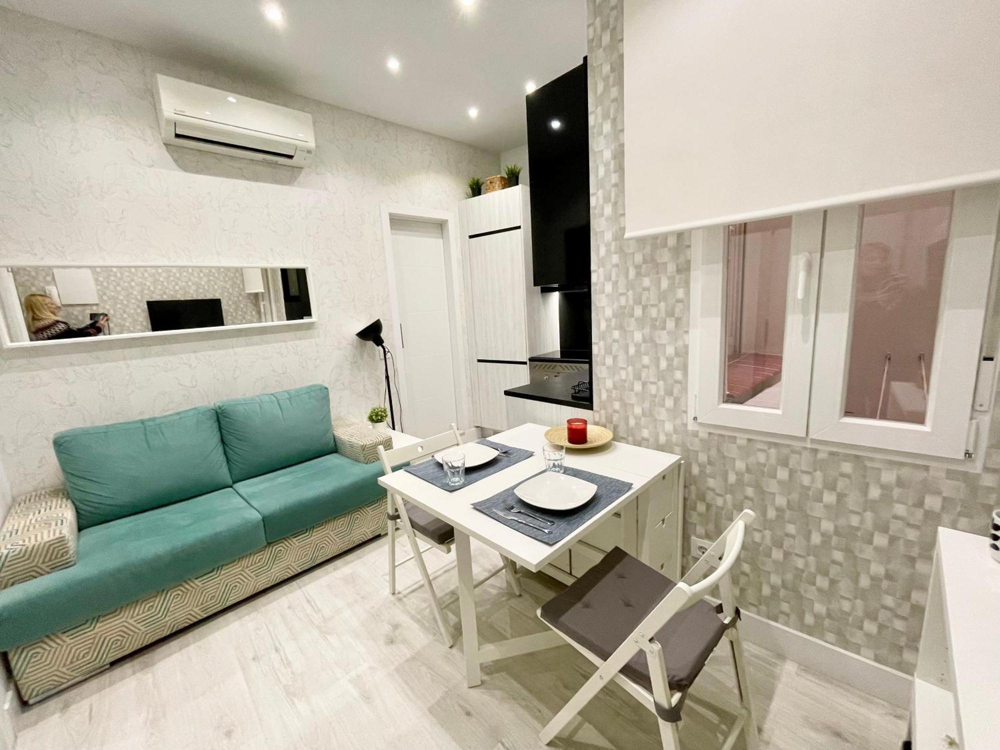 Apartmán Adorable Apartamento En Chamberi Madrid Exteriér fotografie